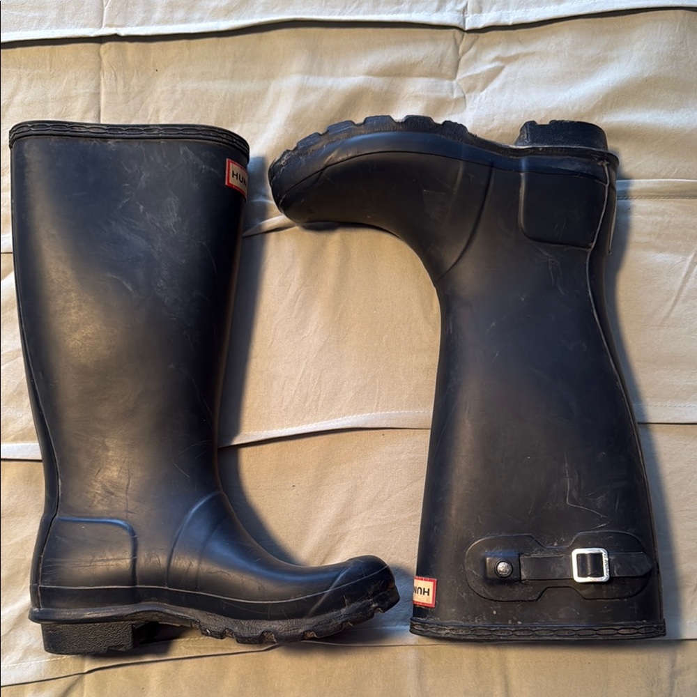 Hunter Classic Black Waterproof Boots Kids unisex boys size 4, girl size 5